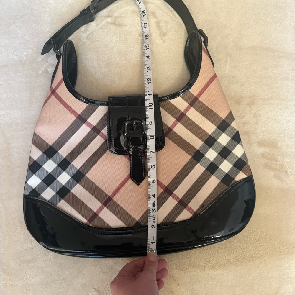 Burberry Nova Check Shoulder Bag - Picture 13 of 16